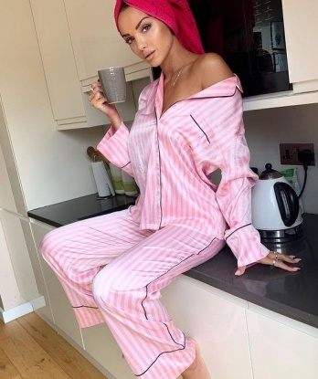 Анкета проститутки Дариночка - город Морозовск, 23 года, №12645